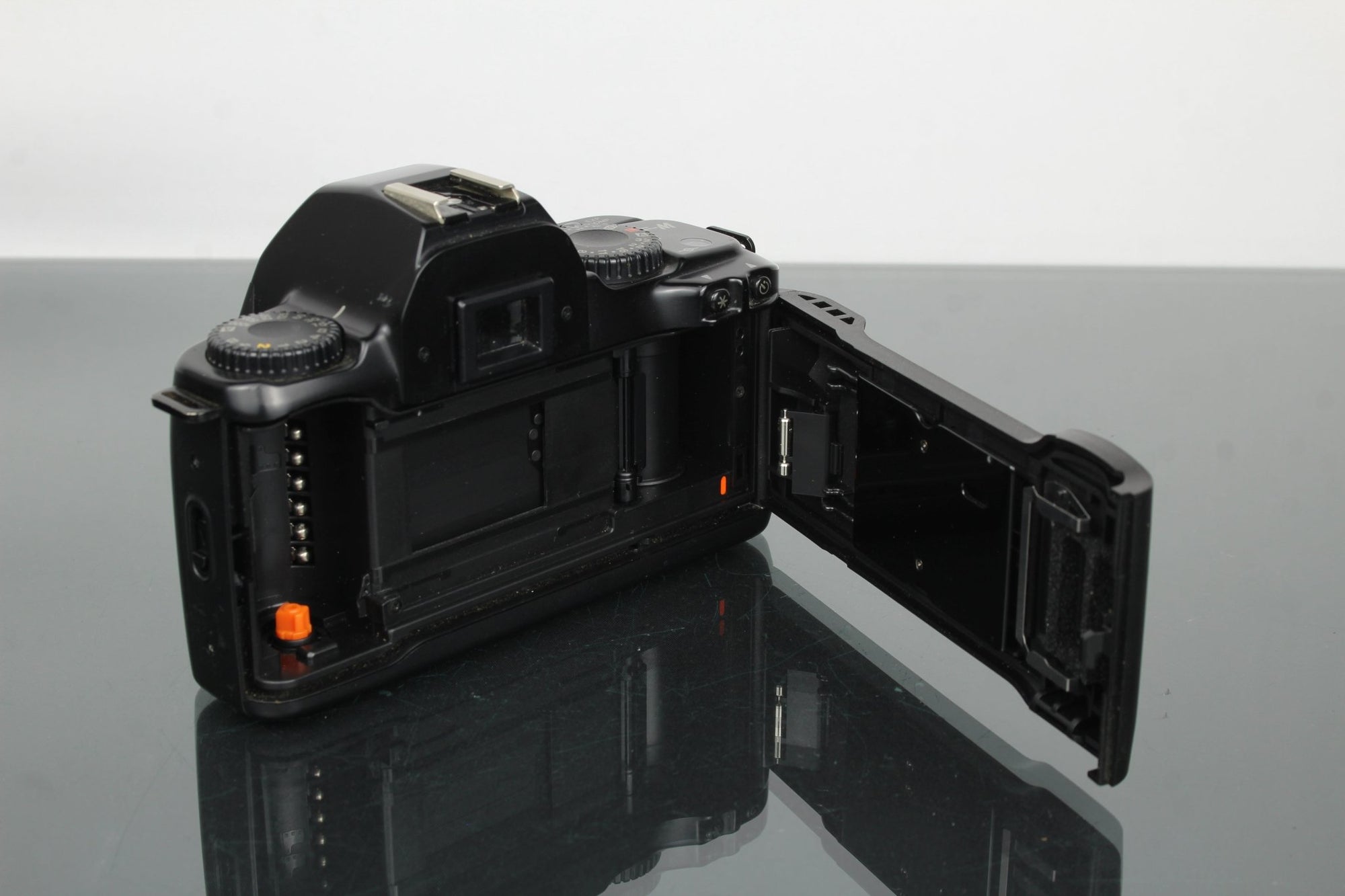 Canon EF - M Body - Dutch|Thrift