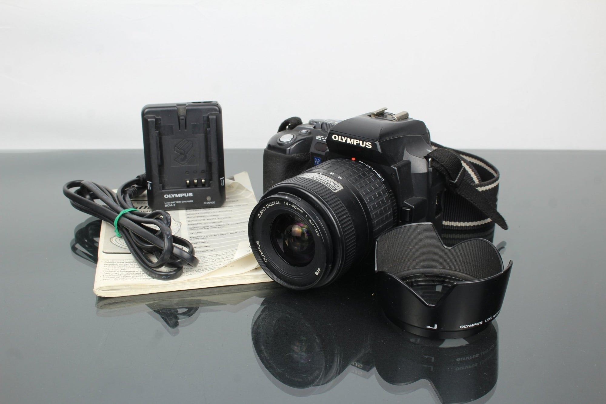 Olympus E - 500 + 14 - 45mm 1:3.5 - 5.6 Olympus lens - Dutch|Thrift