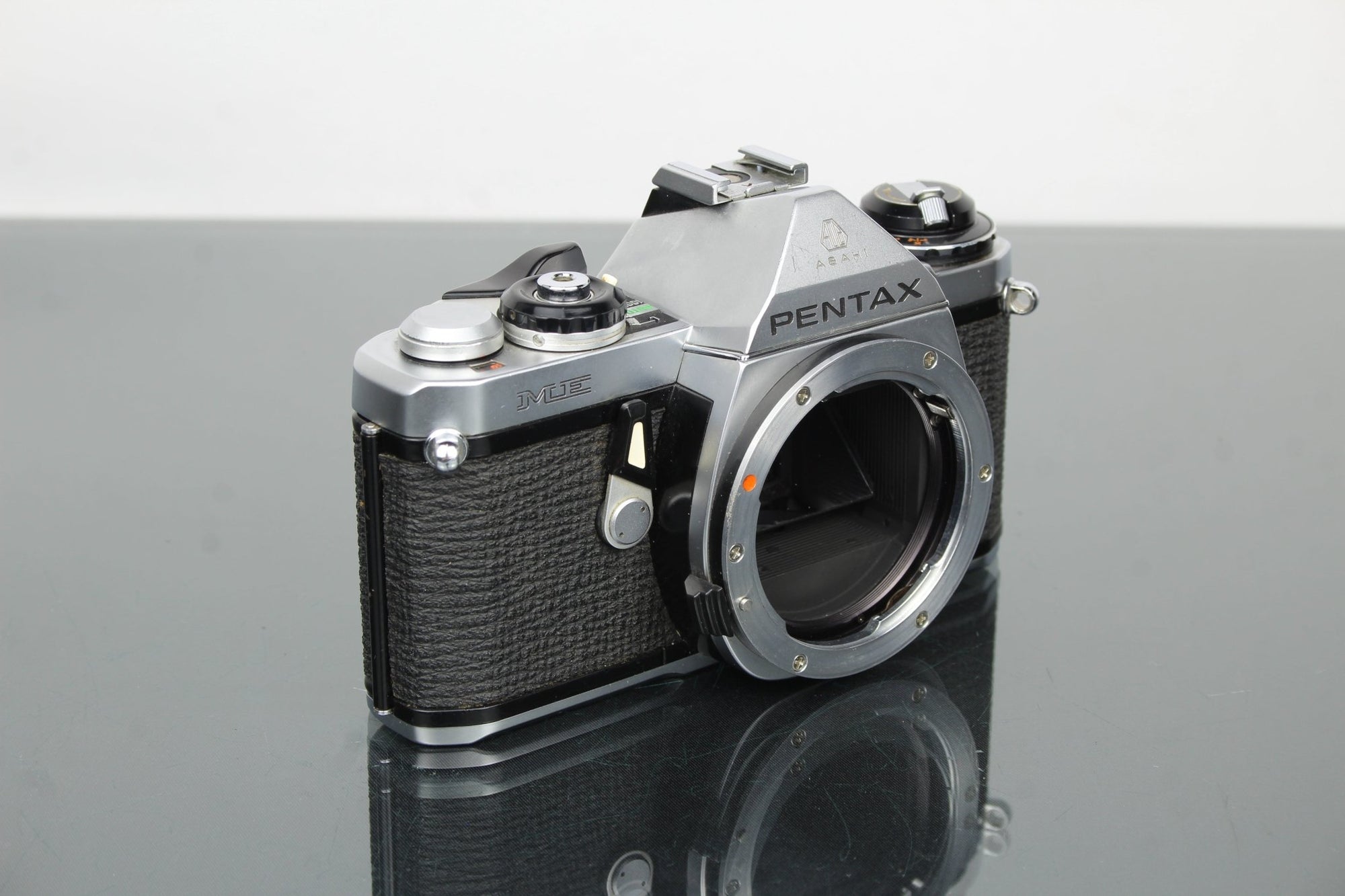 Pentax ME - Dutch|Thrift