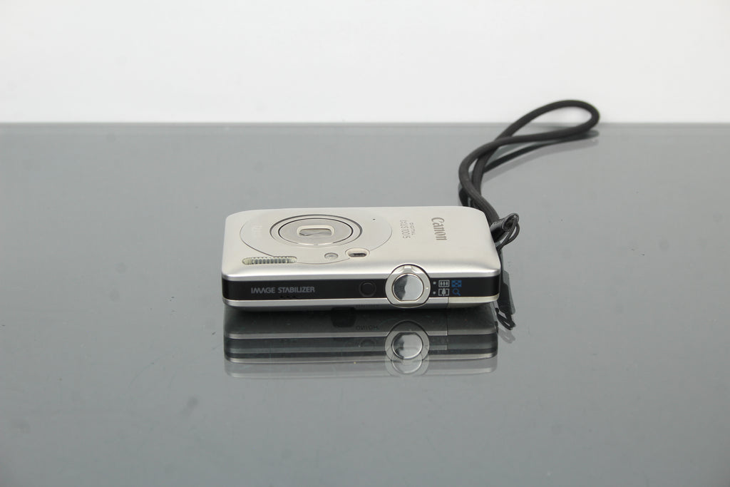 Canon IXUS 100 è