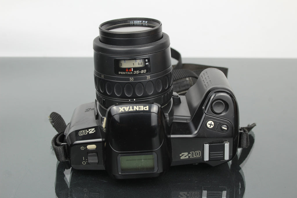 Pentax Z-10 + obiettivo 1:4-5.6 35-80mm