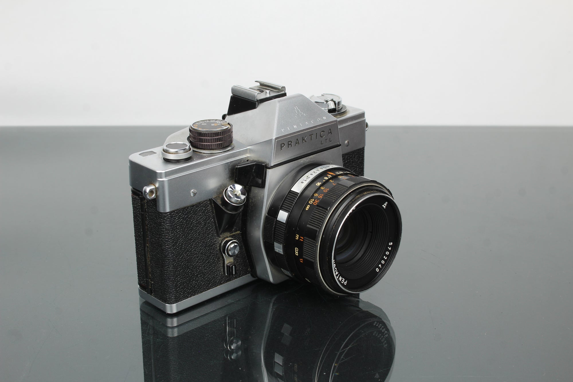 <tc>Praktica</tc> LTL + Obiettivo Pentacon 1.8/50
