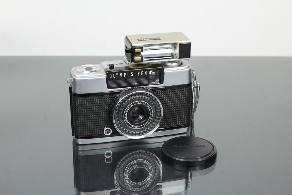 Olympus pen EE-3 Mezzo formato