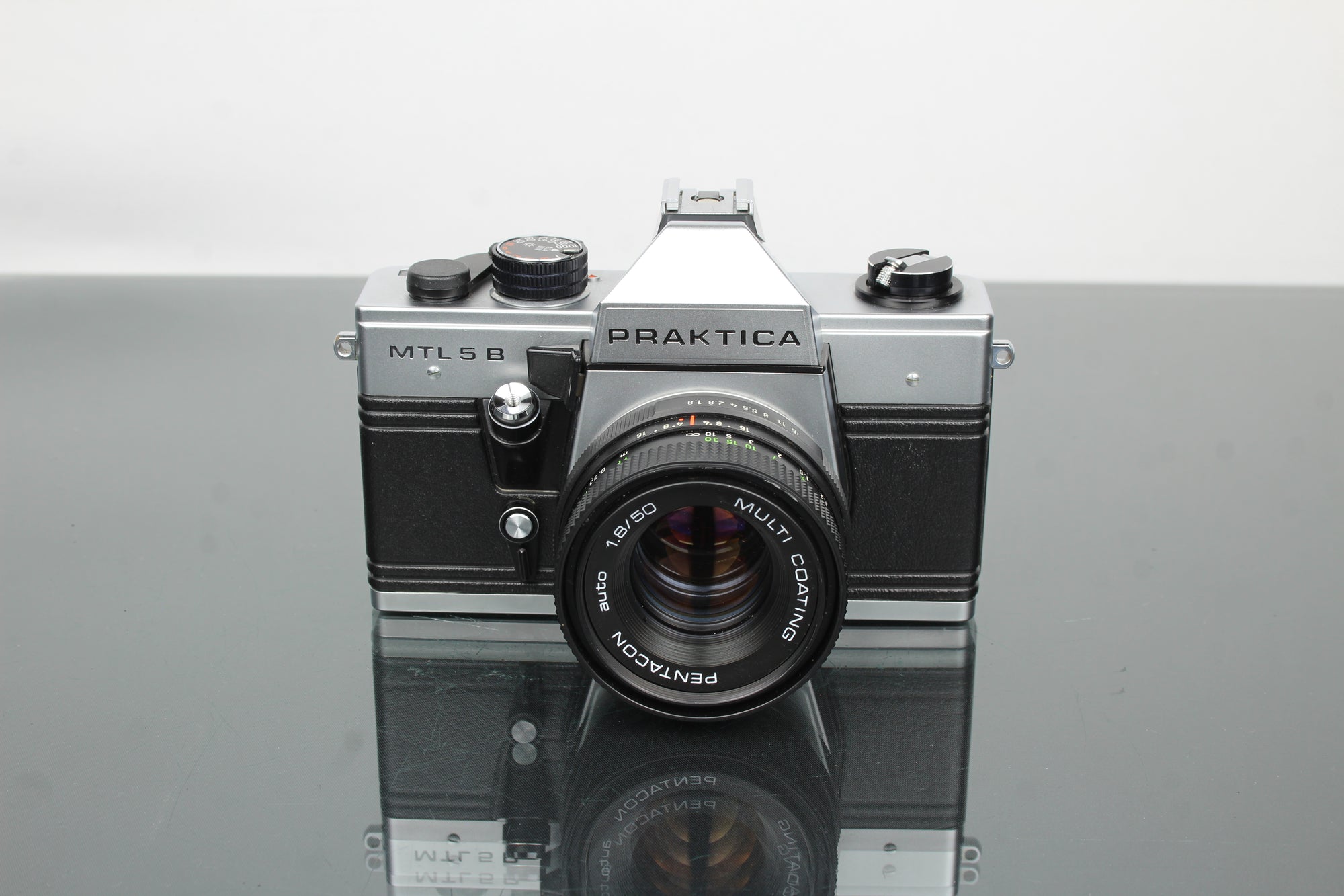Praktica MLT 5 B + obiettivo Pentacon auto 1.8/50 (attacco M42)