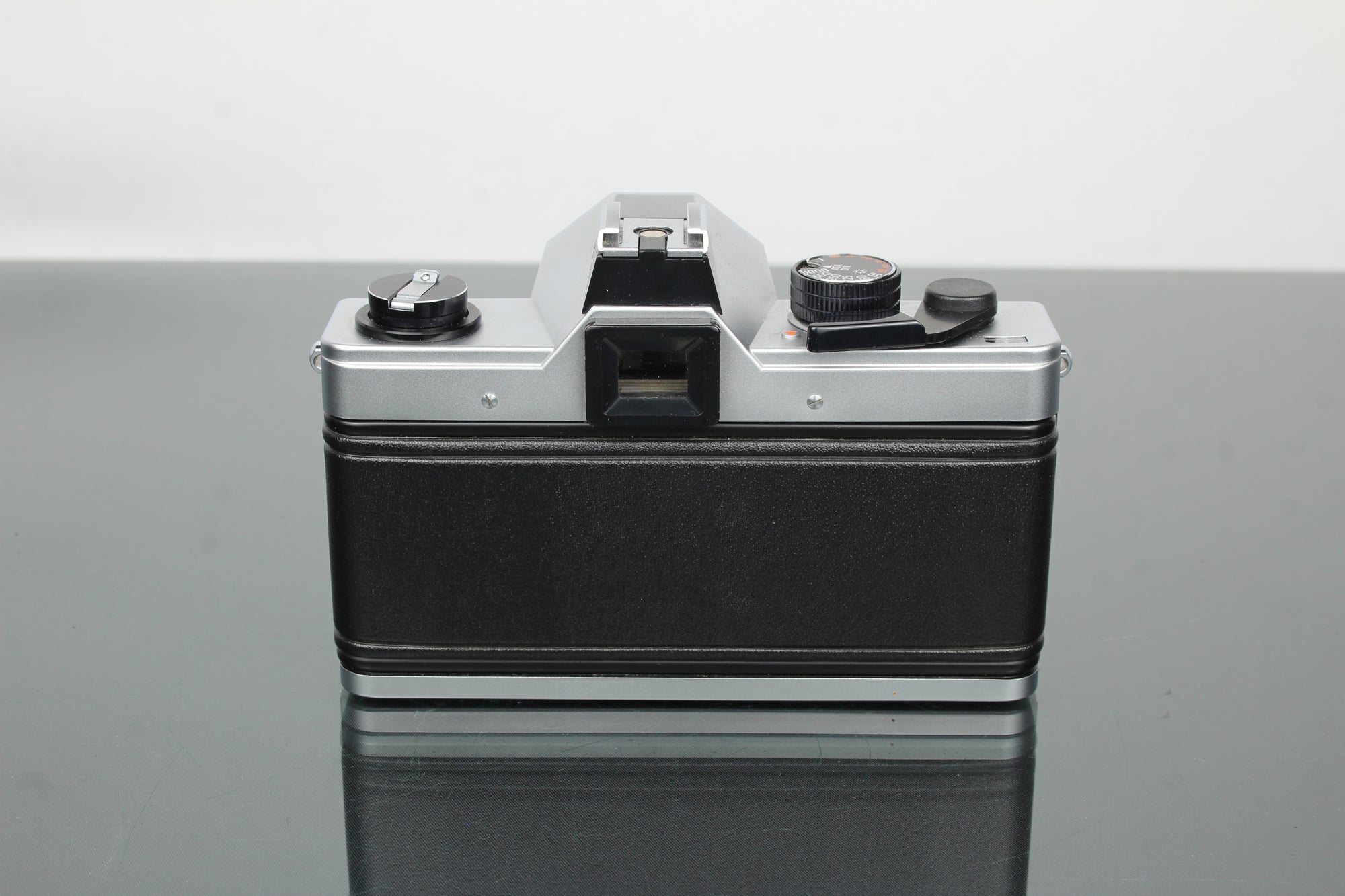 Praktica MLT 5 B + obiettivo Pentacon auto 1.8/50 (attacco M42)