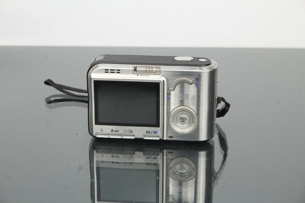 HP Photosmart R817
