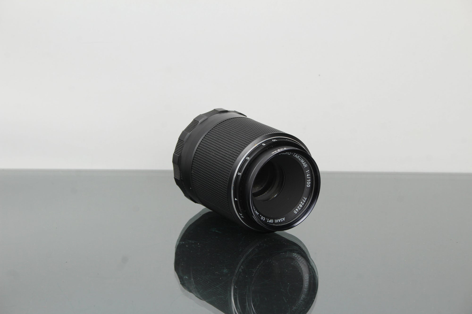 Asahi - Super-Muti_Coated MACRO-TAKUMAR 1:4/100 M42 mount