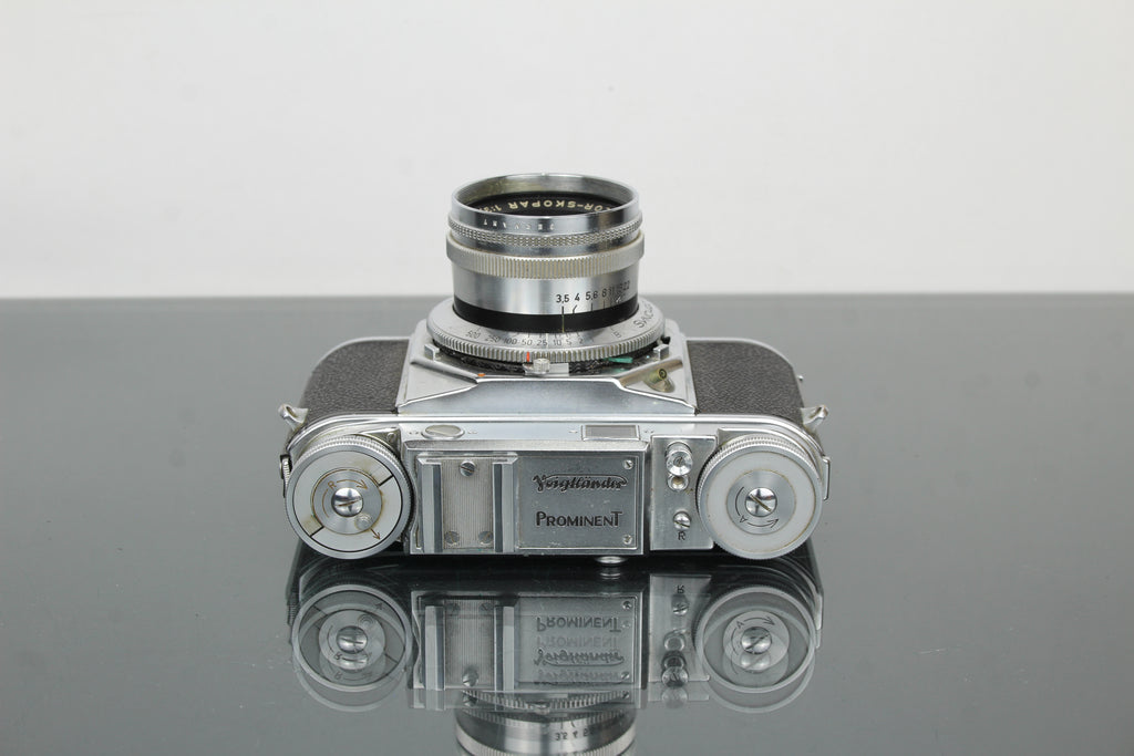 Voigtländer Prominent + obiettivo 50mm f/1.5 Nokton