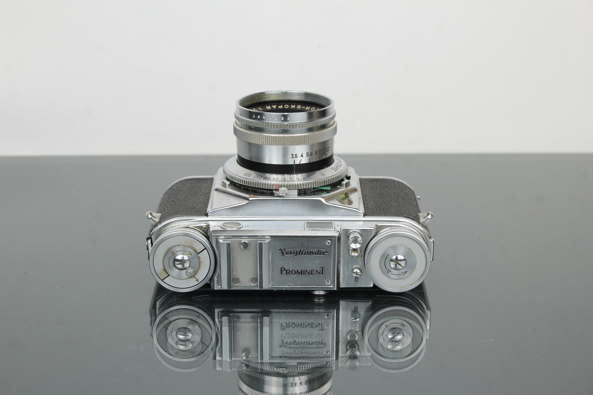 Voigtländer Prominent + obiettivo 50mm f/1.5 Nokton
