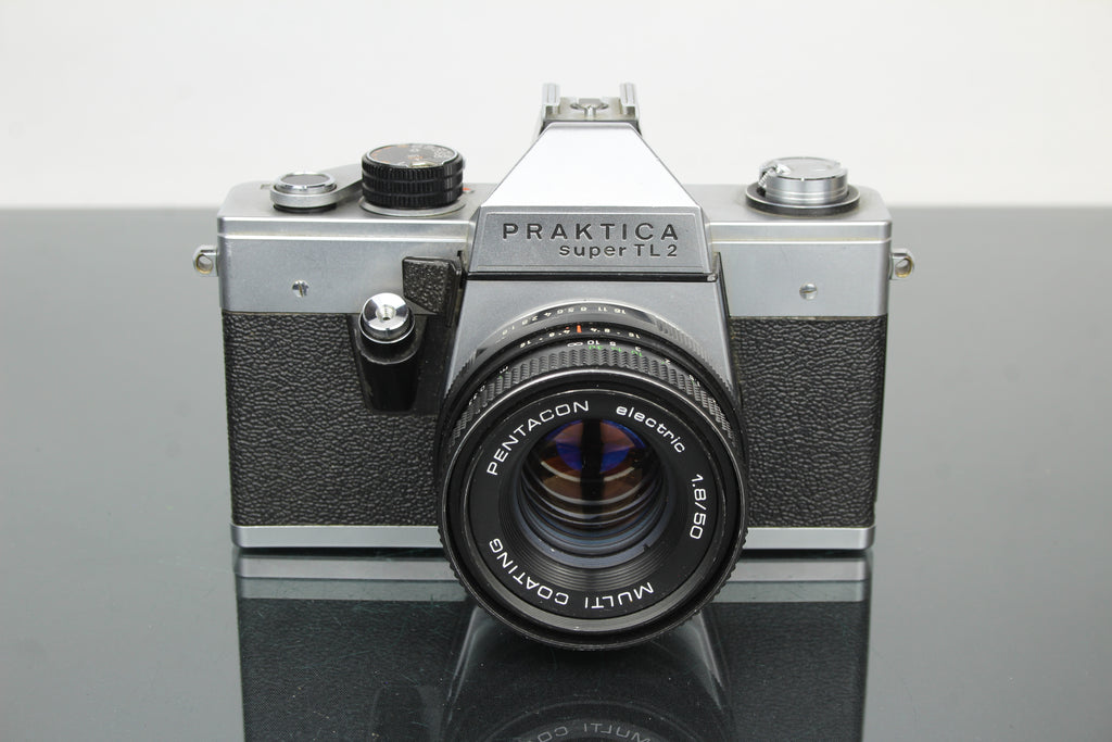 <tc>Praktica</tc> super TL2 + obiettivo Pentacon elettrico 50mm 1.8 M42