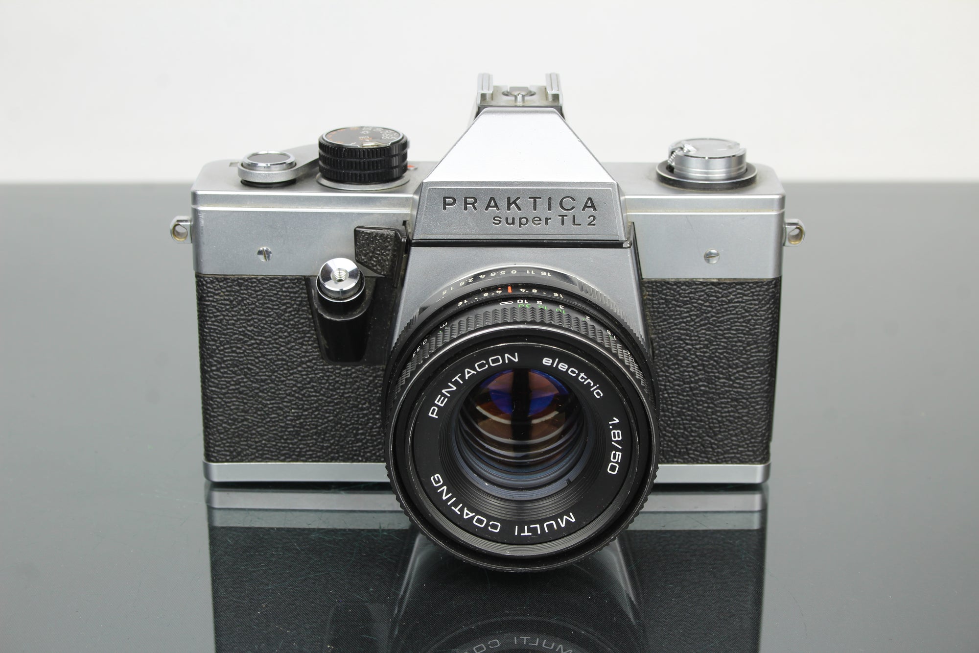 <tc>Praktica</tc> super TL2 + obiettivo Pentacon elettrico 50mm 1.8 M42