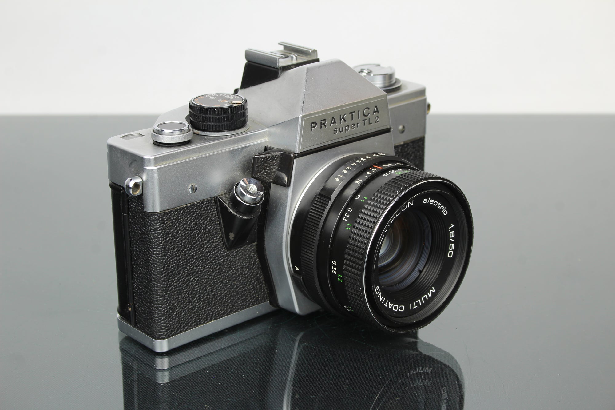<tc>Praktica</tc> super TL2 + obiettivo Pentacon elettrico 50mm 1.8 M42