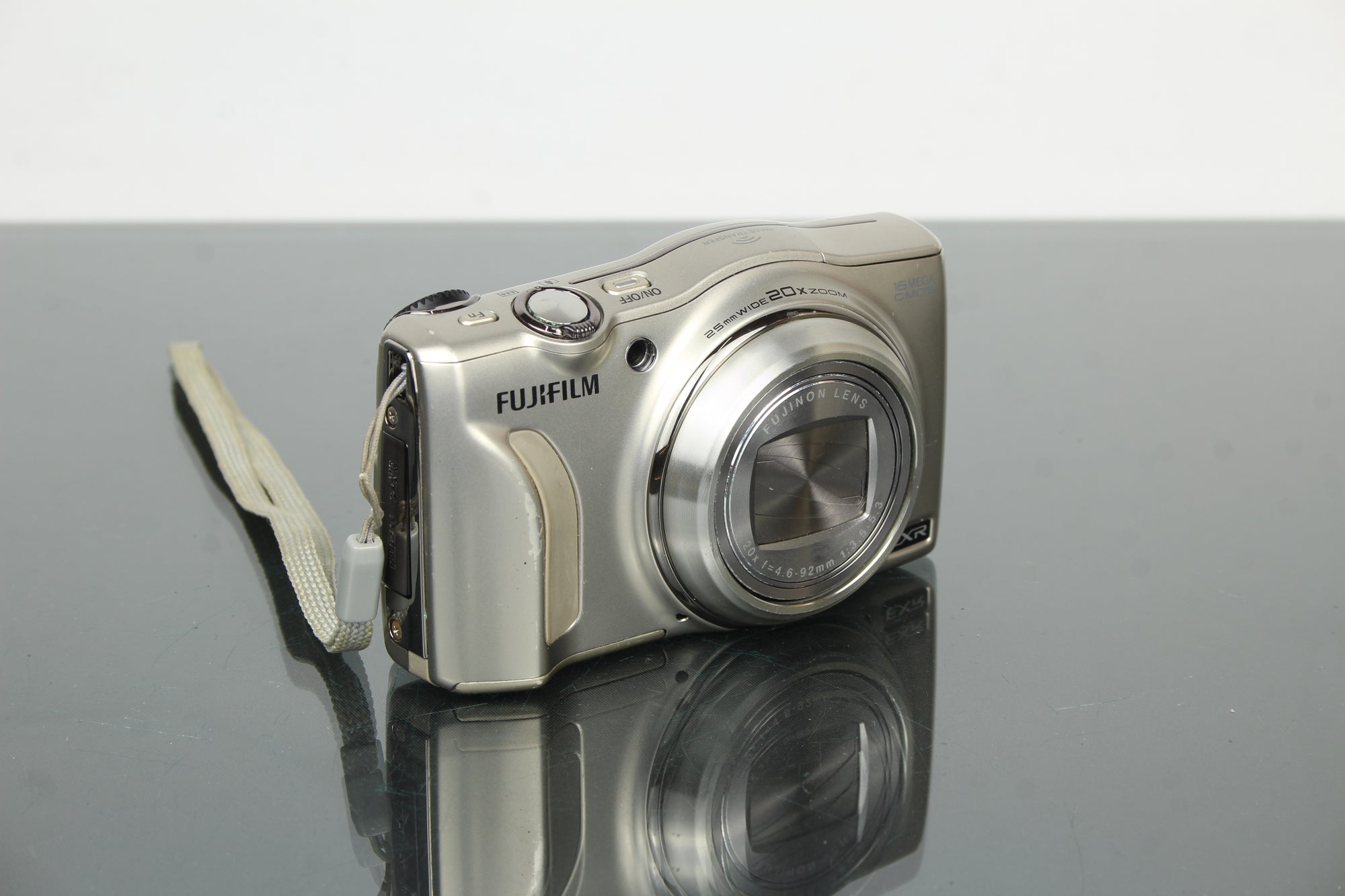 Fujifilm FinePix F800EXR