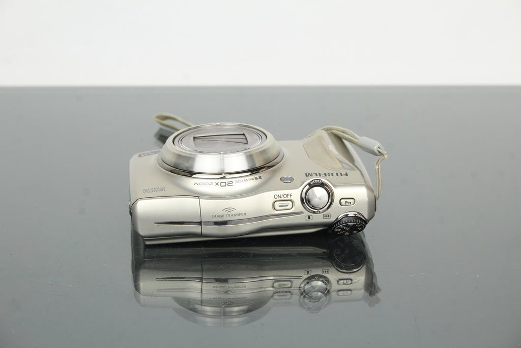 Fujifilm FinePix F800EXR