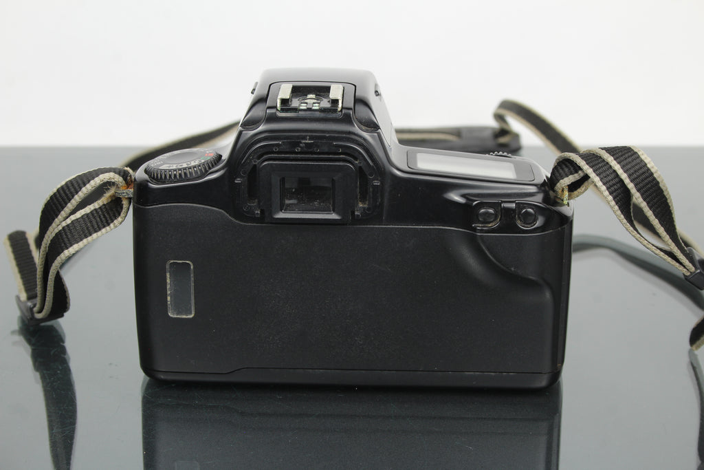 Canon EOS 1000f + obiettivo 35-80mm 1:4-5.6