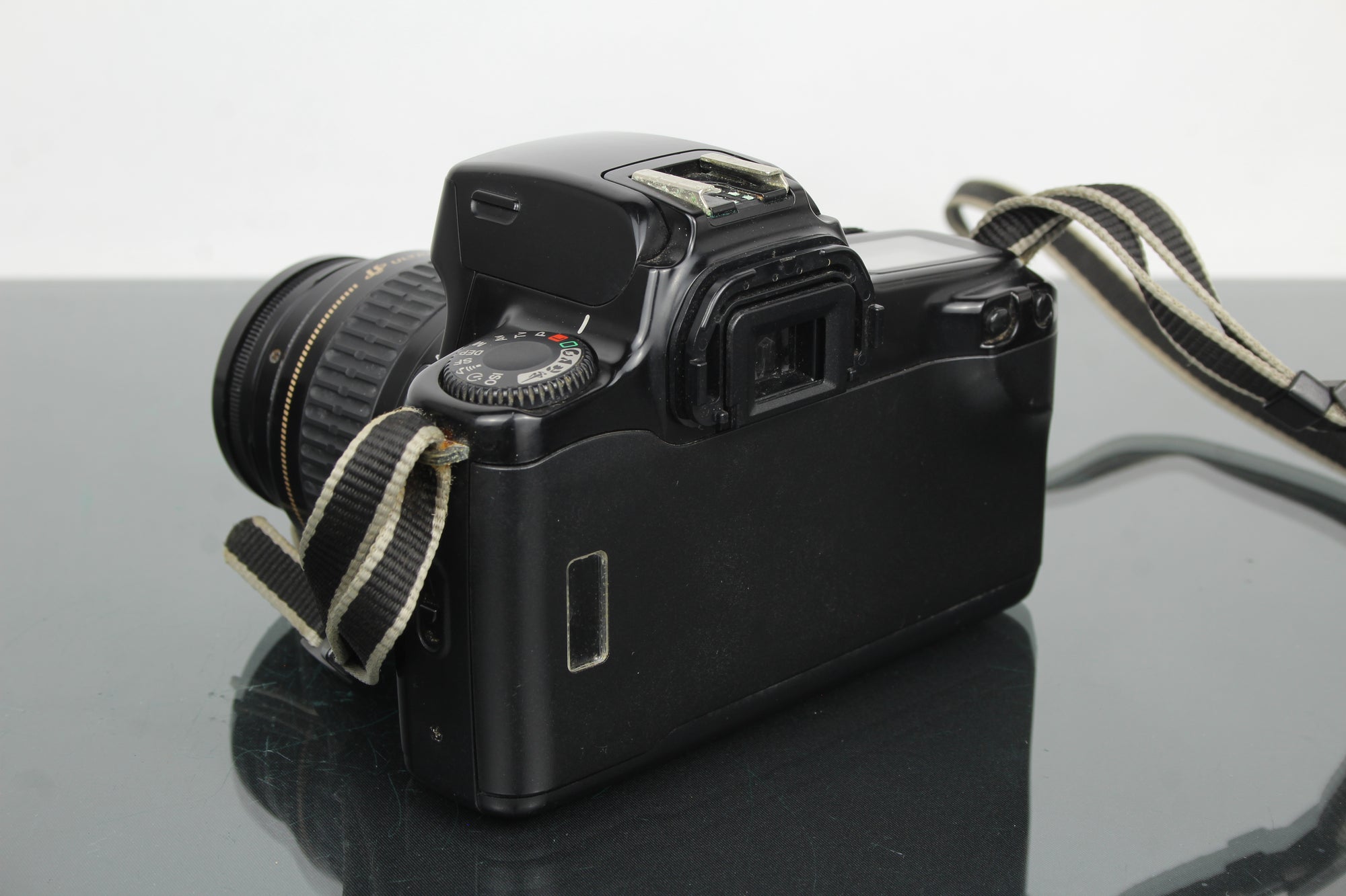 Canon EOS 1000f + obiettivo 35-80mm 1:4-5.6