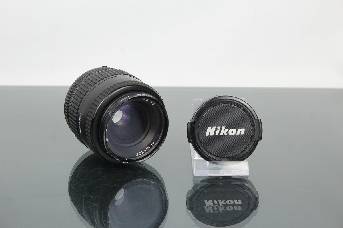 Nikon AF Nikkor 35-70mm 1:3.3-4.5 (attacco F)