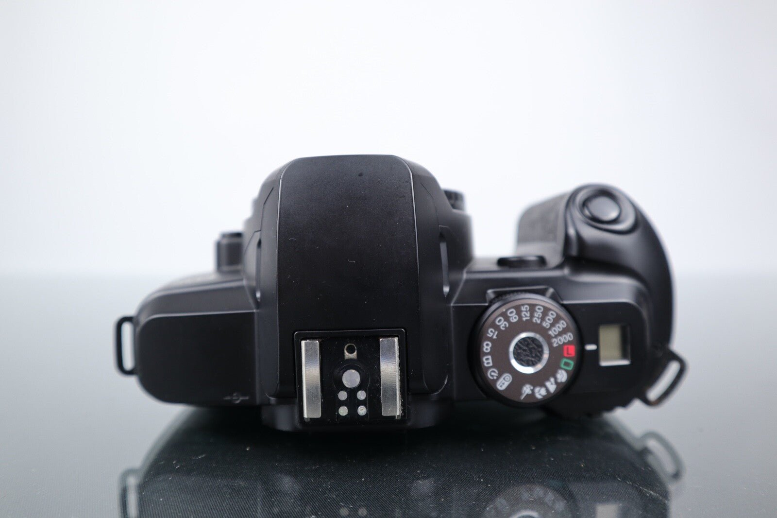 📷 Canon EOS 5000 | 35mm SLR Film Camera | Body Only - Dutch|Thrift