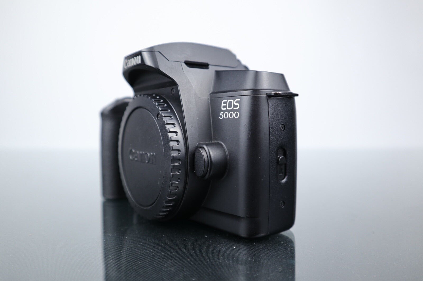 📷 Canon EOS 5000 | 35mm SLR Film Camera | Body Only - Dutch|Thrift