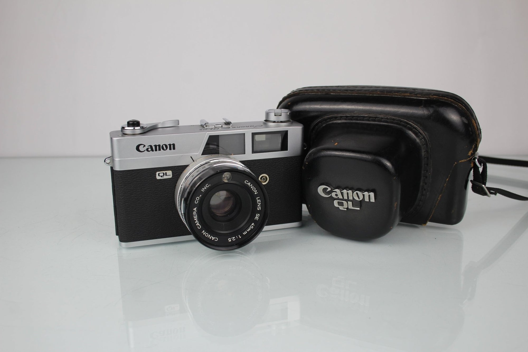 Canon QL SE 45mm 1:2.5 - Dutch|Thrift