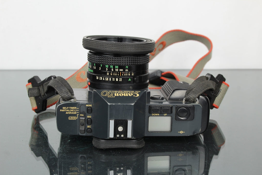 Canon T70 + Canon FD 50mm 1:1.8 - Dutch|Thrift