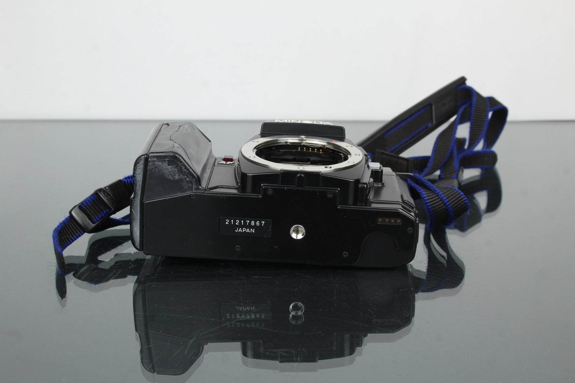 Minolta 7000AF - Dutch|Thrift
