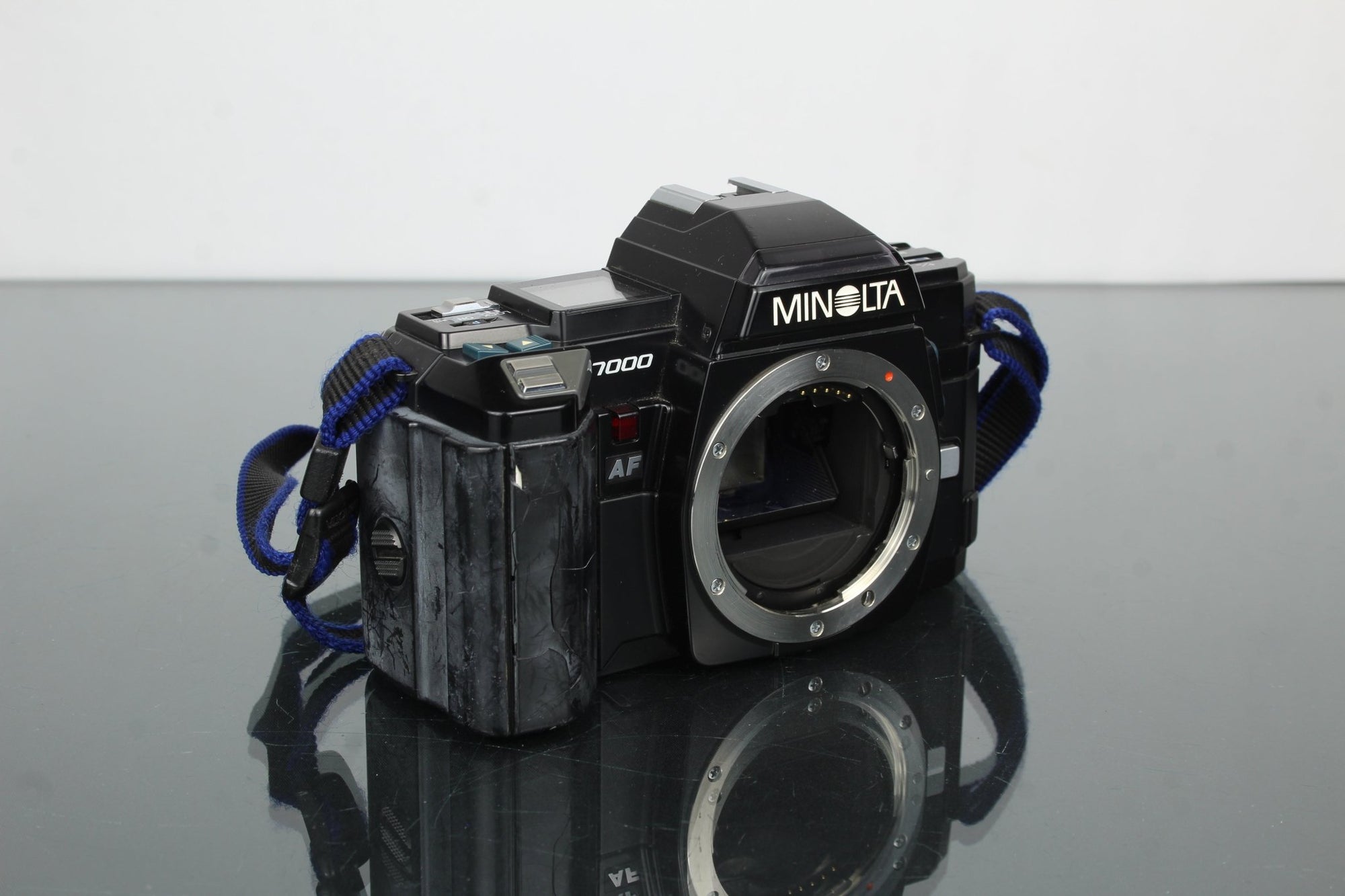 Minolta 7000AF - Dutch|Thrift