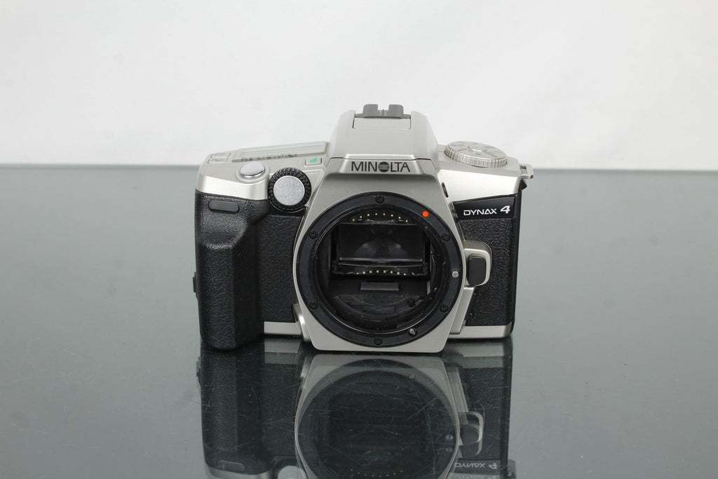 Minolta Dynax 4 - Dutch|Thrift