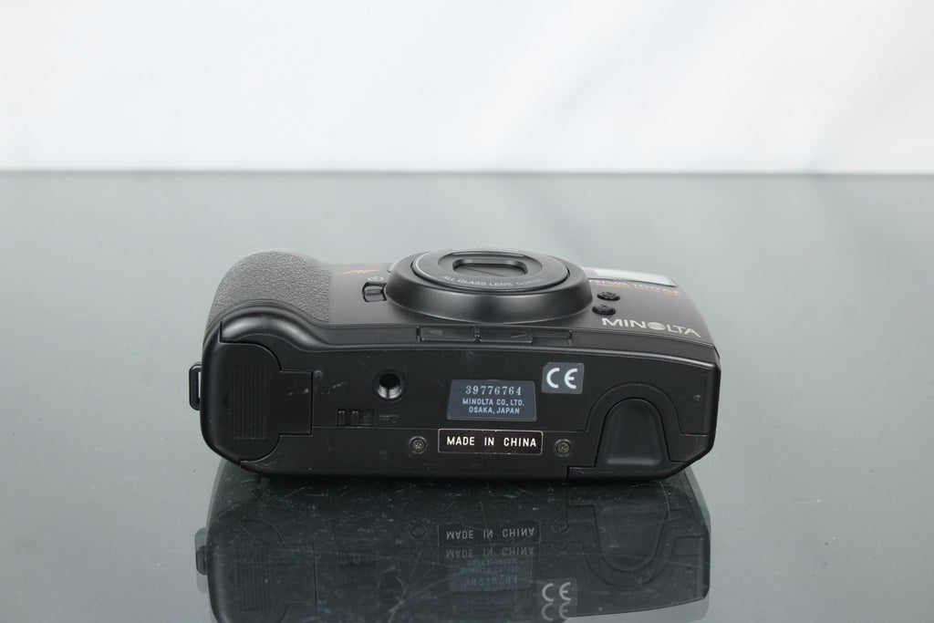 Minolta Riva 100 AF - Dutch|Thrift