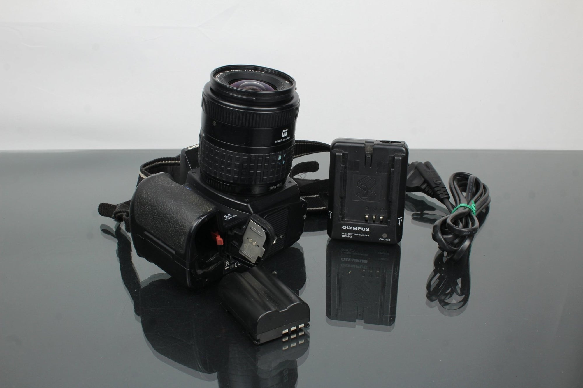 Olympus E - 500 + 14 - 45mm 1:3.5 - 5.6 Olympus lens - Dutch|Thrift