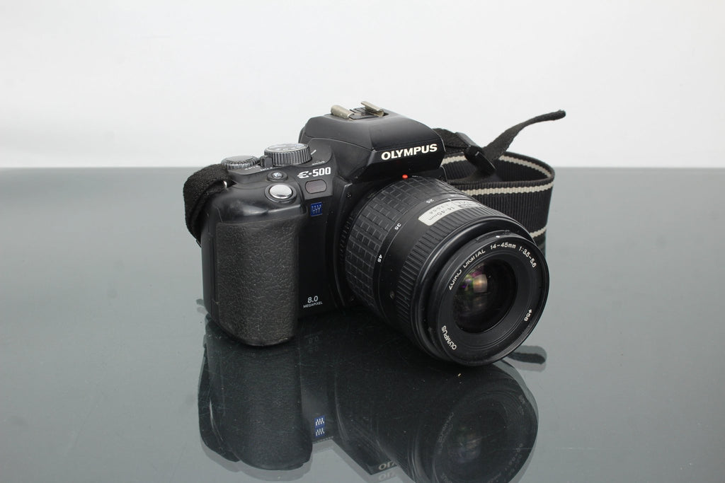 Olympus E - 500 + 14 - 45mm 1:3.5 - 5.6 Olympus lens - Dutch|Thrift