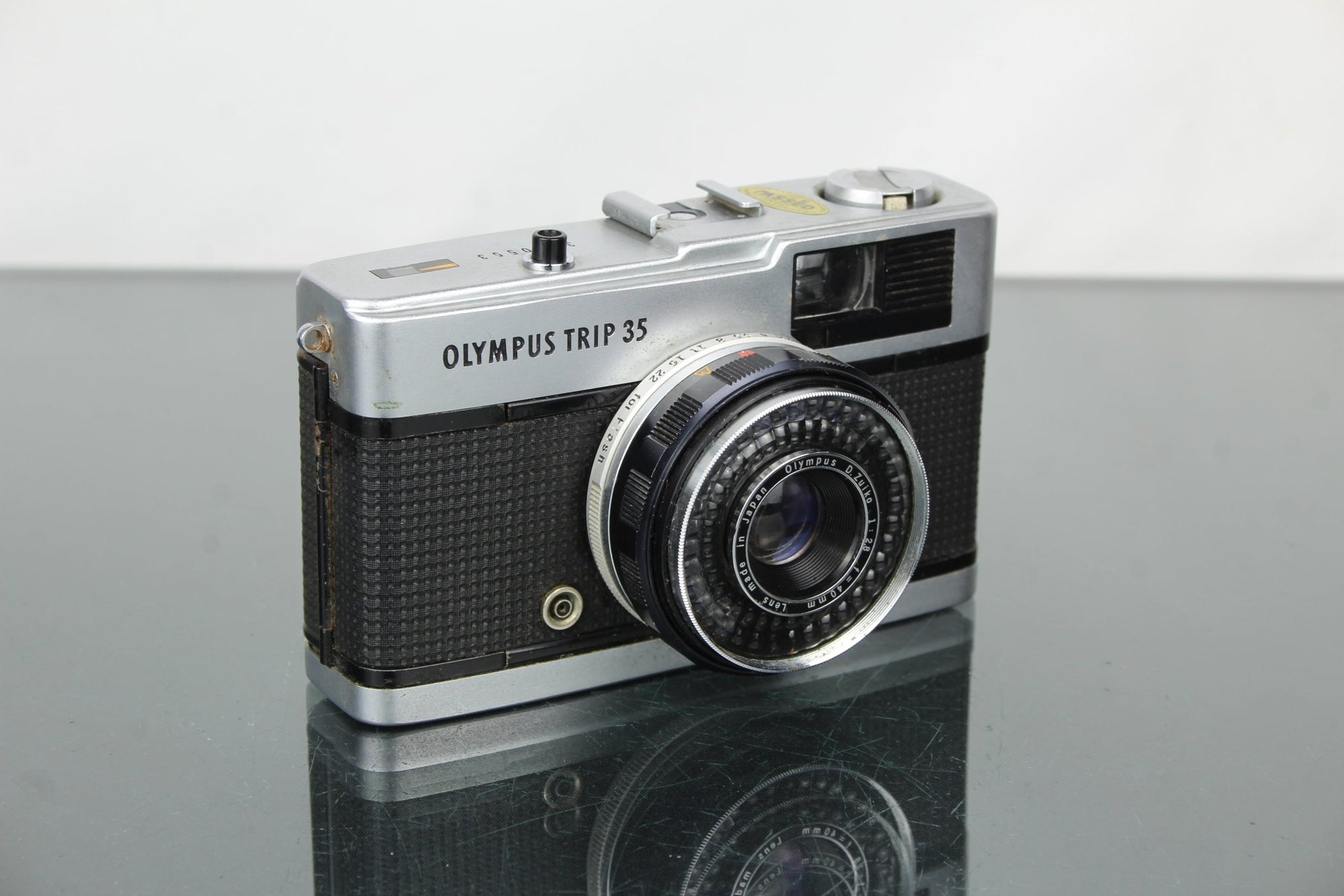 Olympus Trip 35 - Dutch|Thrift
