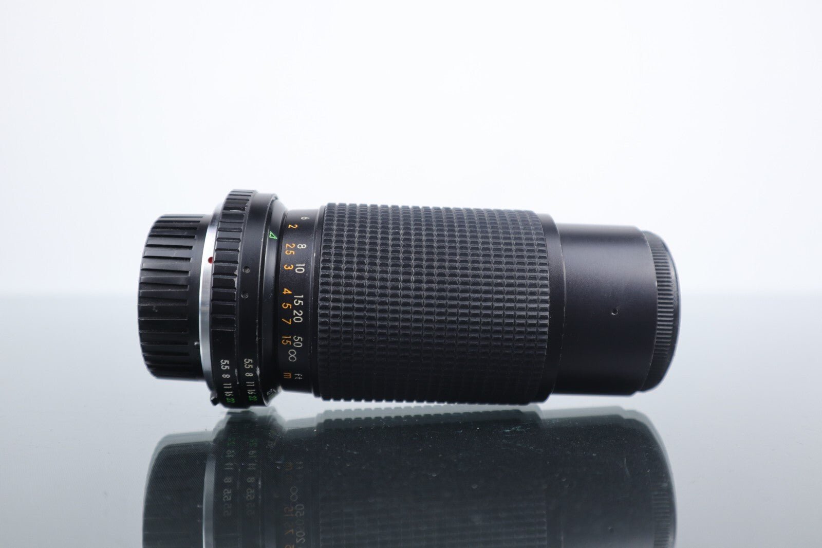 Panagor - E Auto Zoom Lens | 1:5.5 80 - 200mm | Minolta MD Mount - Dutch|Thrift
