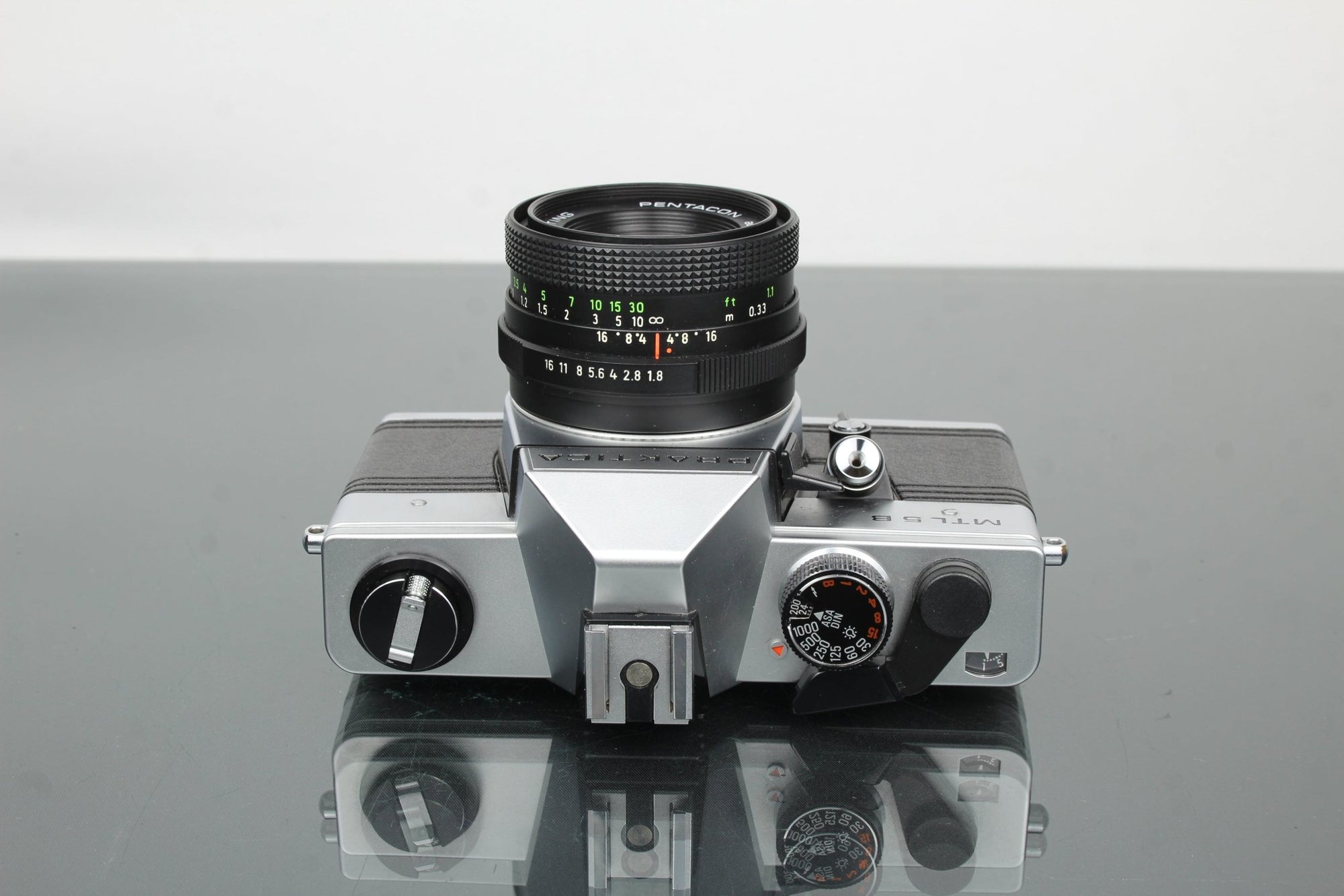 Praktika MLT 5 B + Pentacon auto 1.8/50 lens (M42 mount) - Dutch|Thrift