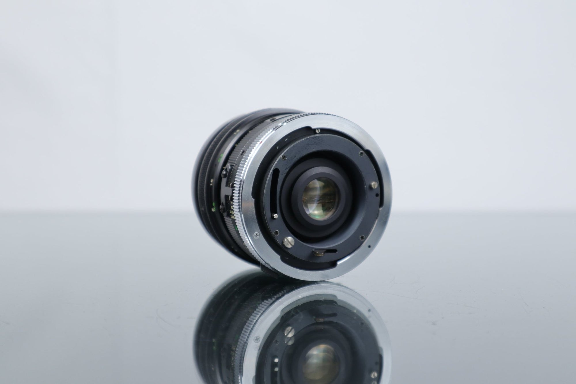 Sigma - Z 1:2.8 f=28mm Canon FD Mount - Dutch|Thrift