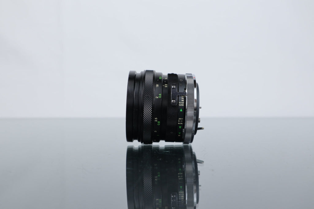 Sigma - Z 1:2.8 f=28mm Canon FD Mount - Dutch|Thrift