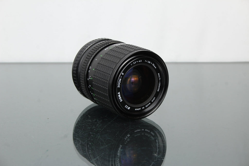 Sigma zoom 1:3.5 - 4.5 28 - 70mm Praktica B mount - Dutch|Thrift