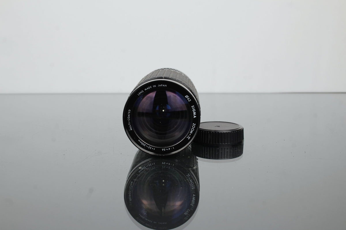 Sigma zoom 35 - 200mm 1:4 - 5.6 PK Mount - Dutch|Thrift