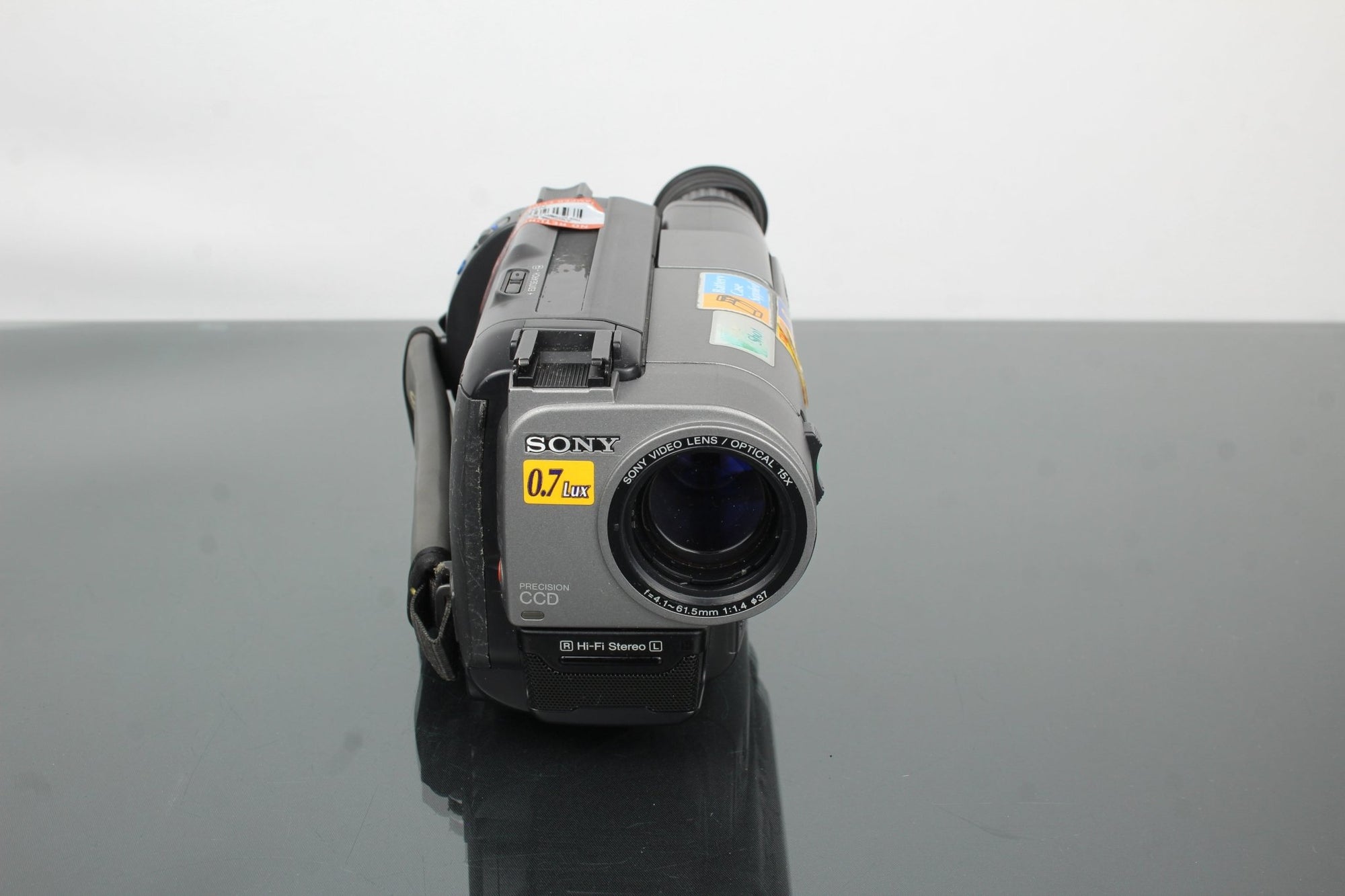 Sony Handycam CCD - TR820E Hi8 - Dutch|Thrift
