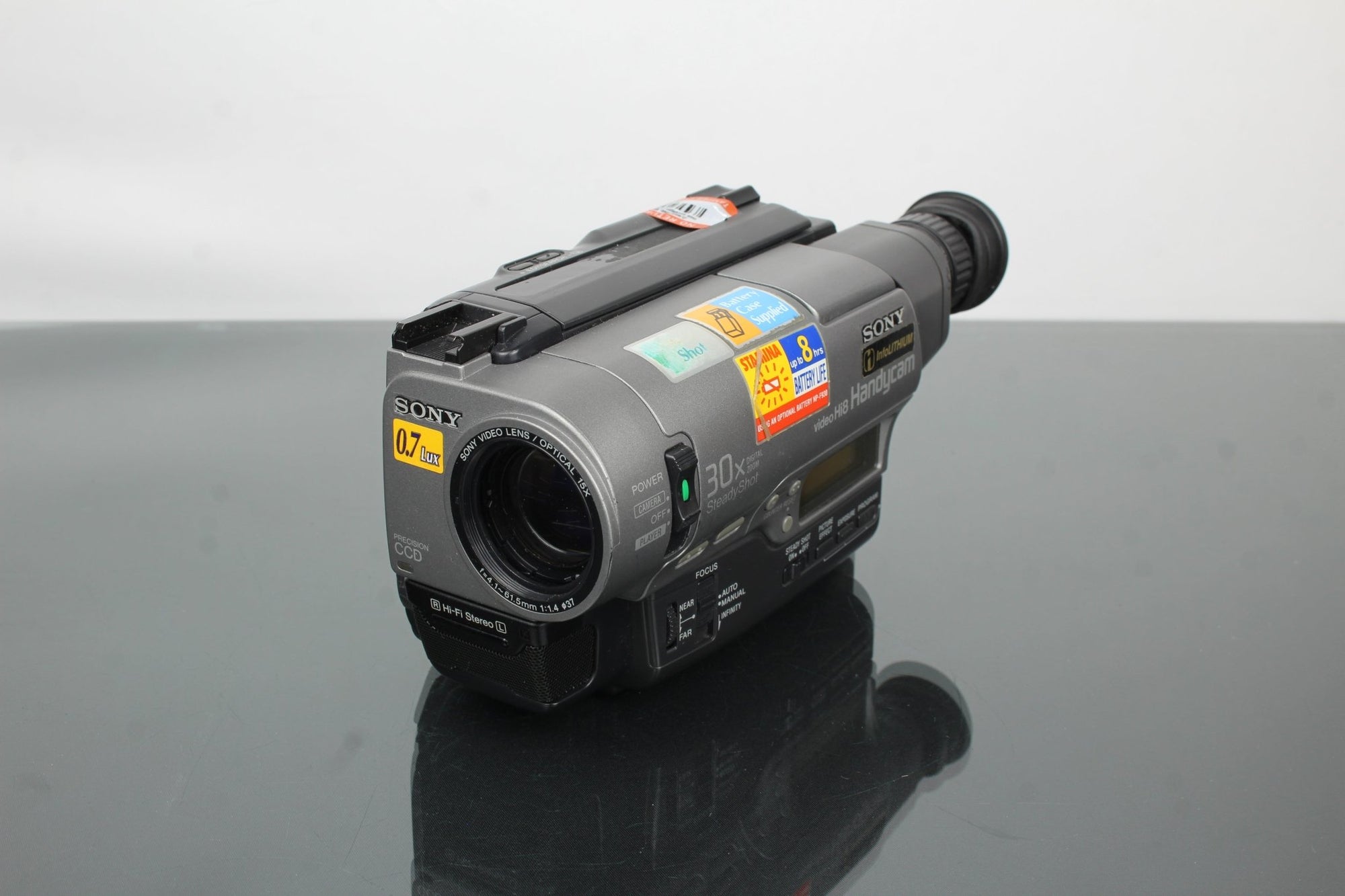 Sony Handycam CCD - TR820E Hi8 - Dutch|Thrift