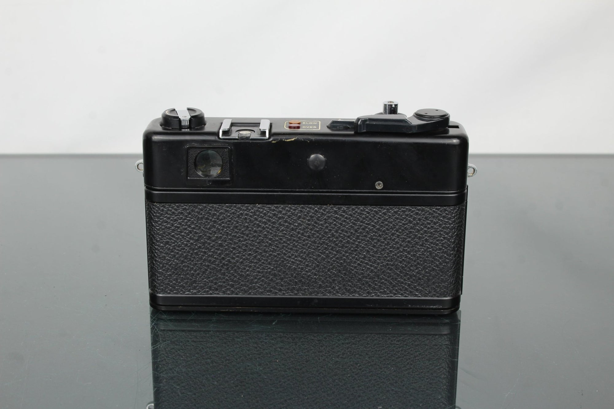 Yashica MG - 1 - Dutch|Thrift