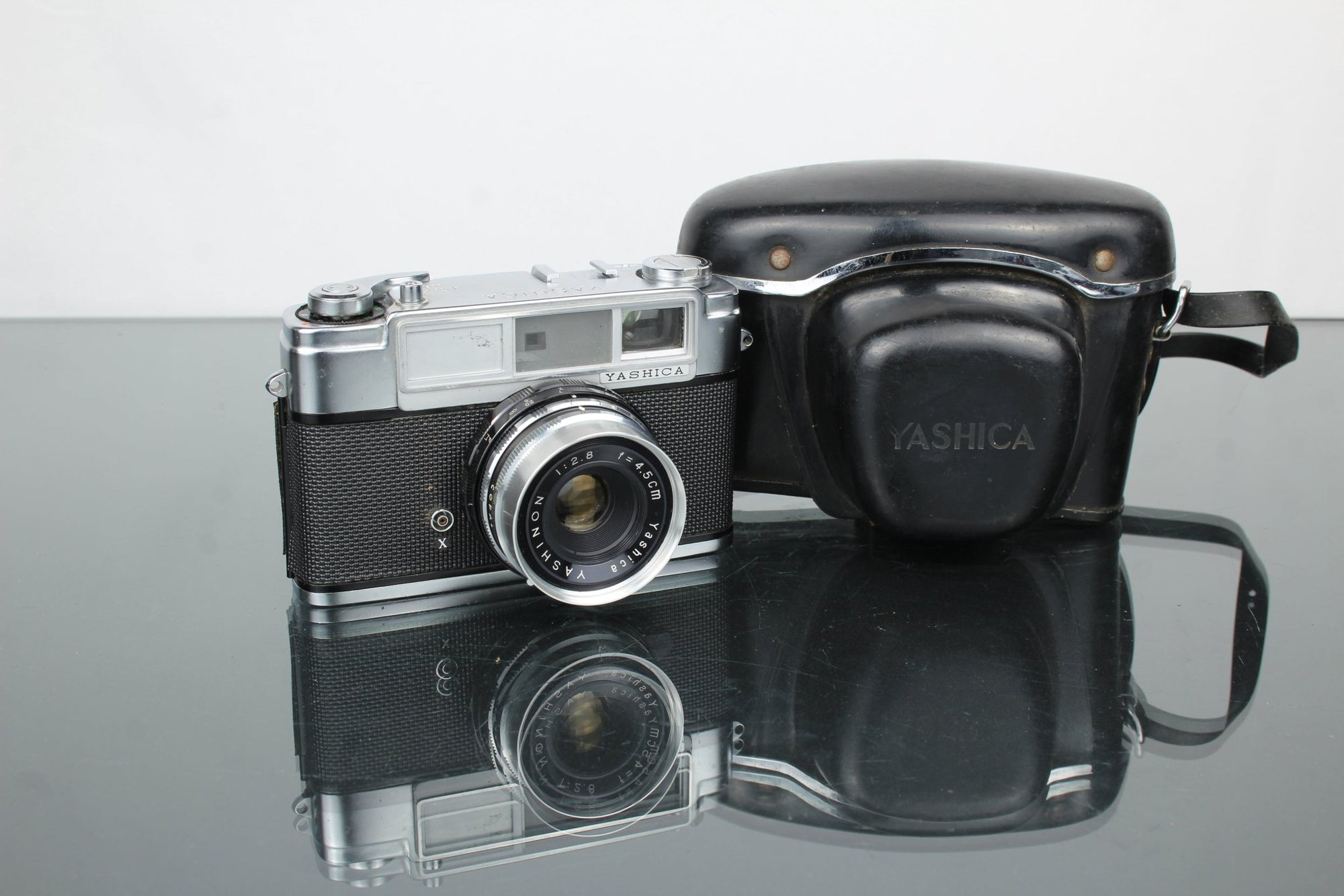 Yashica Minister - D - Dutch|Thrift